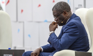 ”Rape is another weapon against Ukrainians.” Nobel Peace Prize laureate Denis Mukwege has been fighting sexual violence in wars for 20 years — we interviewed him