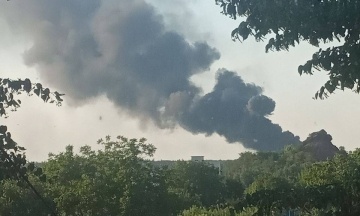 At night, explosions rang out in occupied Donetsk and Shakhtarsk. The ammunition depot is on fire