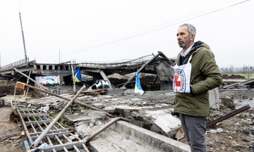 ”We have a delegation in Moscow. As of Rostov office — weʼre in dialog there.“ The operational director of the Red Cross explained why it took a month to get water to the evacuees in Dnipro city — an interview