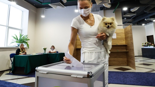 Центризбирком Беларуси сообщил, что явка избирателей превысила 65%