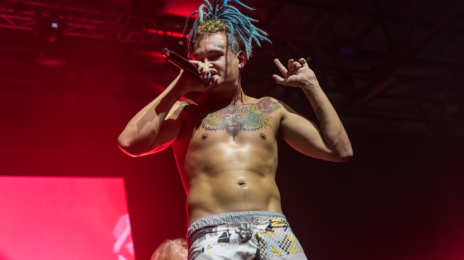 У Росії репера Моргенштерна звинуватили в пропаганді наркотиків. Після цього Альфа-Банк заявив, що репер не його співробітник