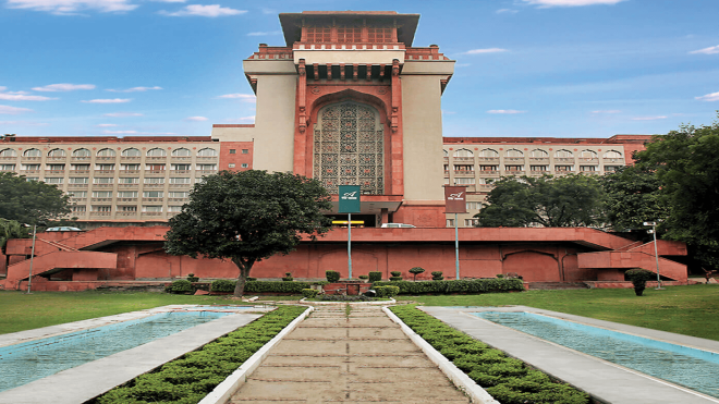 В Індії розкішний готель забронювали для госпіталізації хворих на коронавірус працівників Верховного суду