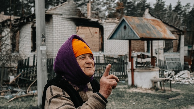Several hundred residents of Yahidne village, Chernihiv Oblast, lived in a basement for a month. 11 people died in it. Meanwhile, the occupiers threatened to shoot, looted houses, stole clothes and linens — a report