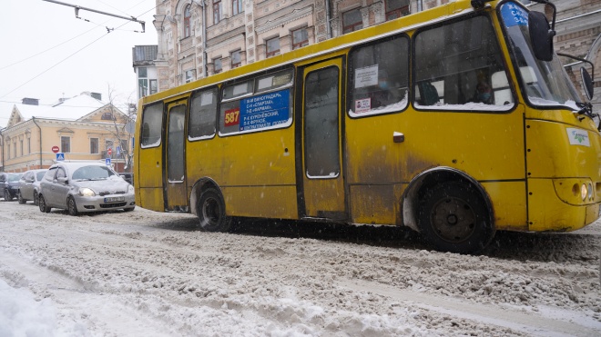 Негода в Україні: у Києві запровадили оперативне положення для громадського транспорту