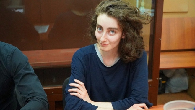 В России арестовали журналистов студенческого издания DOXA. Им инкриминируют вовлечение несовершеннолетних в протесты