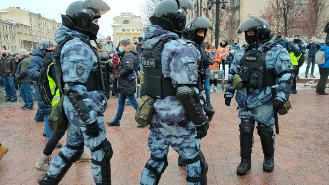 В Москве арестовали первого задержанного на акции в поддержку Навального