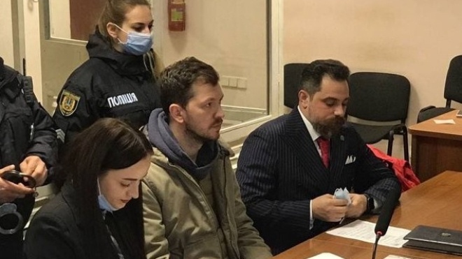 В Одесі суд продовжив арешт фотографа Нікіфорова. Його звинувачують в наїзді на людину, а він каже про напад