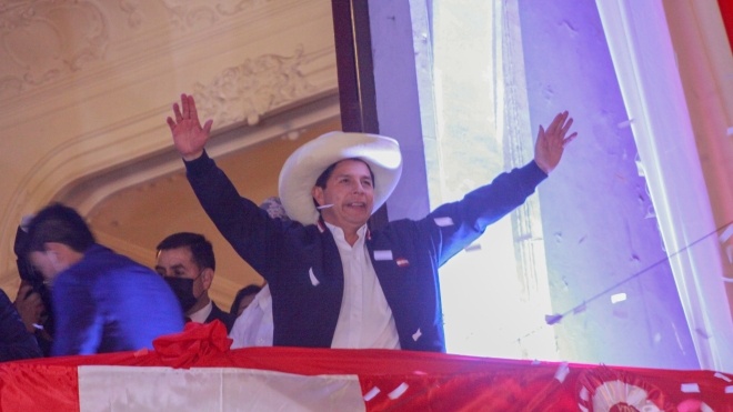 Президентом Перу став колишній сільський учитель. Він обіцяв провести низку реформ і розпустити Конституційний суд