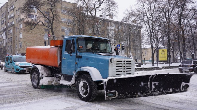 Негода в Україні: З Києва за ніч вивезли понад три тисячі тонн снігу