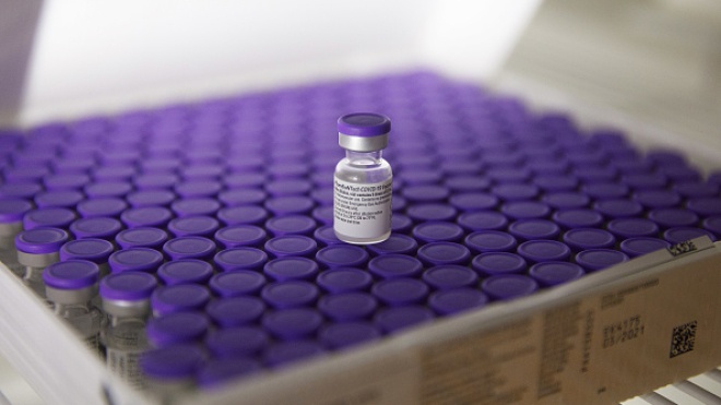 Исследование: Вакцина Pfizer менее эффективна против «индийского» штамма коронавируса, но действует