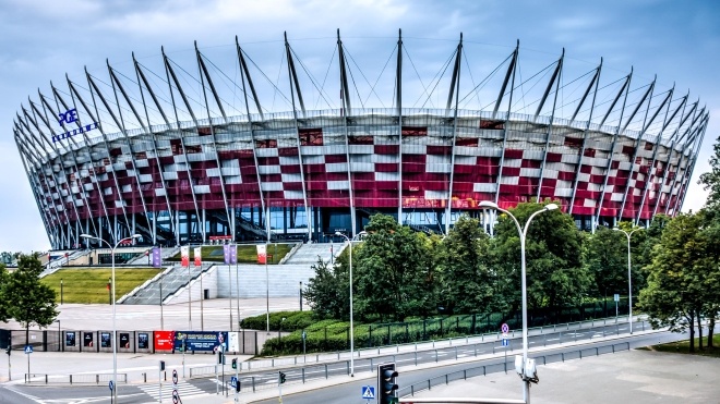 У Варшаві будують тимчасовий госпіталь для заражених коронавірусом на центральному футбольному стадіоні