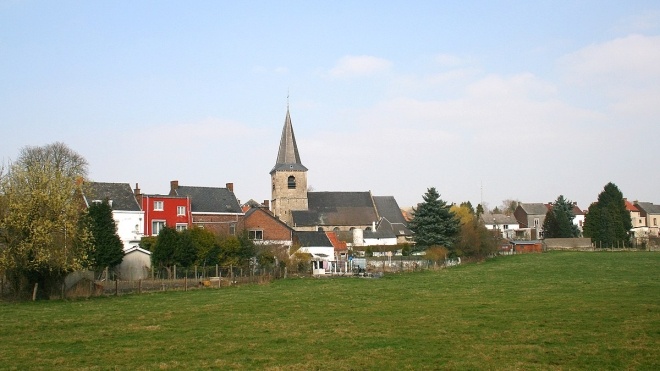 У Бельгії фермер посунув прикордонний камінь і «захопив» понад тисячу квадратних метрів Франції