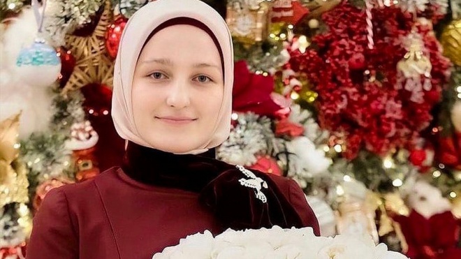 20-річна дочка Кадирова керуватиме департаментом дошкільної освіти в Чечні. Раніше посаду отримала її сестра