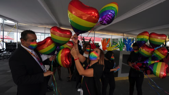 Мексика повністю легалізувала одностатеві шлюби
