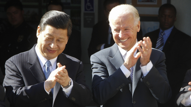 Байден впервые поговорил с Си Цзиньпином — обеспокоен нарушением прав человека в Китае