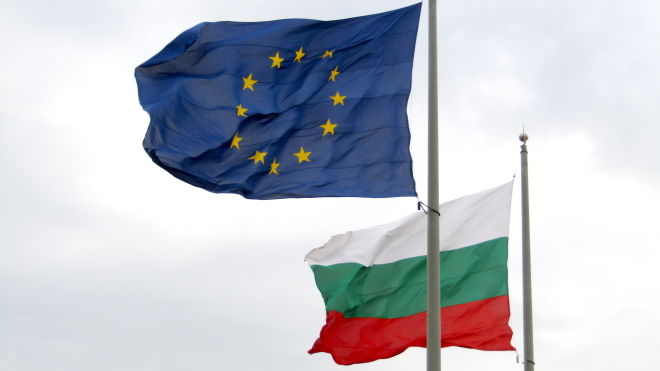 Евросоюз обеспокоен усилением авторитаризма и коррупции в Болгарии. За 13 лет в блоке страна их не искоренила