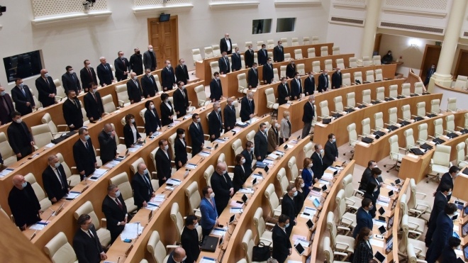 Партія Саакашвілі увійде до складу парламенту Грузії після семи місяців бойкоту. Але не підписуватиме угоди про вихід з політичної кризи