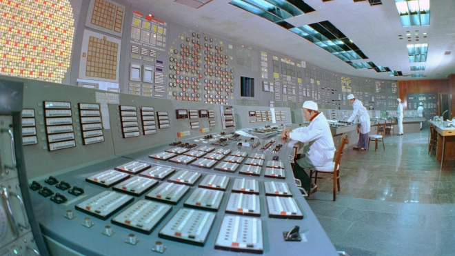 44 роки тому запустили Чорнобильську АЕС. Згадуємо, як будували першу в Україні атомну електростанцію і її місто-супутник Припʼять, яке стало привидом (в архівних фото)