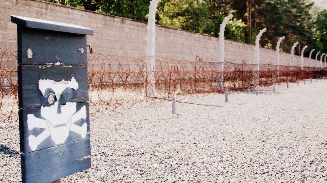 В Германии будут судить 100-летнего охранника концлагеря за соучастие в убийстве более 3 тысяч человек