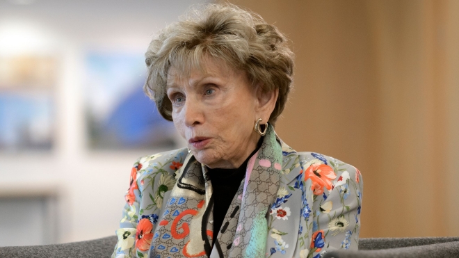 ”I can see my childrenʼs eyes much better in a wheelchair.” Edith Eger, a former Auschwitz prisoner and a famous psychologist, talks about how to cope with the wounds of war. An interview