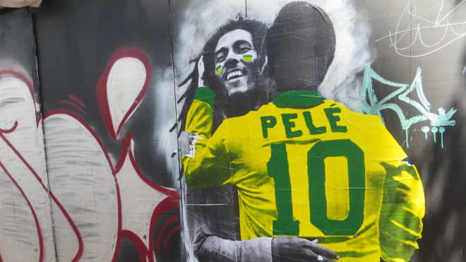 Самый известный стадион Бразилии переименуют в честь футбольной звезды Пеле
