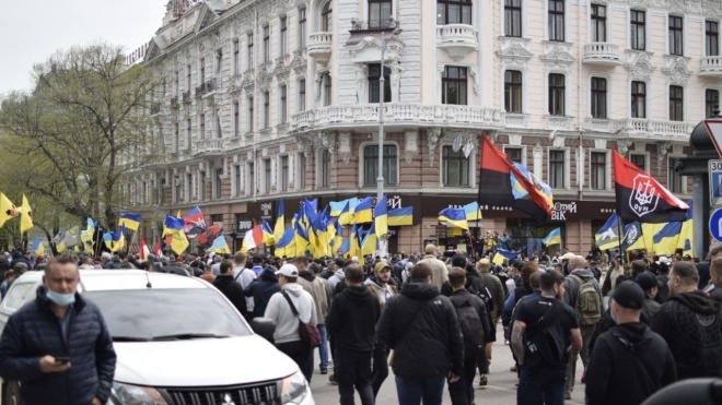 Річниця подій 2 травня: в Одесі проходить Марш захисників міста
