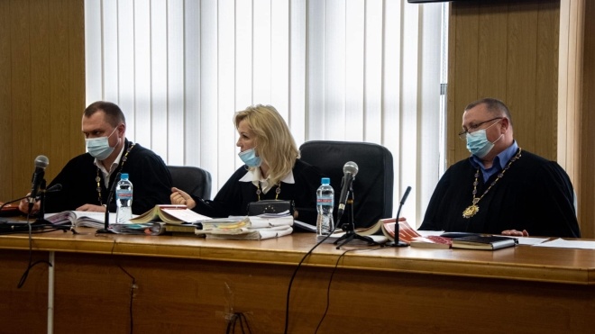 Двоє суддів у справі Стерненка подали у відставку