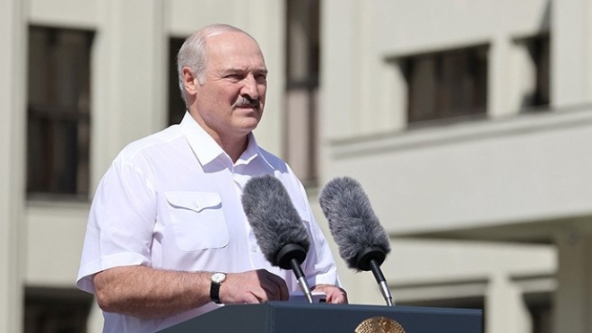 Лукашенко відмовився від повторних виборів, яких вимагає опозиція: Підемо на вибори — загинемо
