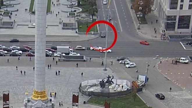 Полиция опубликовала полное видео ДТП на Крещатике. Алкотестер показал, что водитель был трезвым