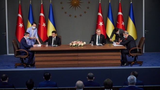 Будівництво бойових кораблів. Україна і Туреччина підписали документи про спільні оборонні проєкти