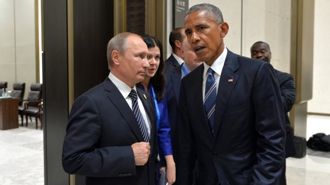 NYT: У своїх мемуарах колишній президент США Обама згадує Путіна. Нічого хорошого він про нього не пише
