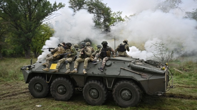 Росіяни не змогли організувати оборону на Харківщині. Тепер українська армія може наступати на Луганщині. Аналізуємо ситуацію на фронті на 220-й день повномасштабного вторгнення — мапи «Бабеля»