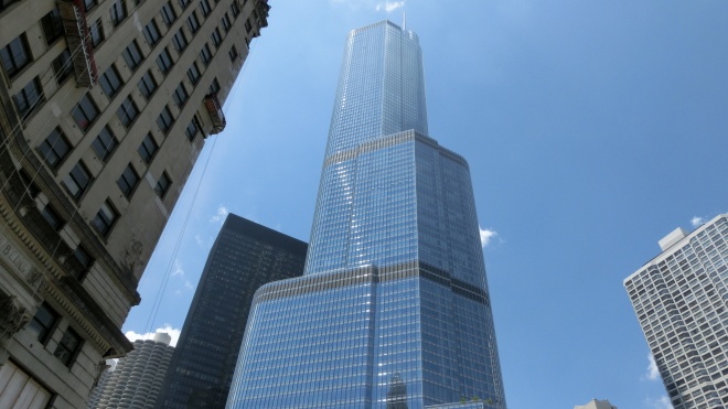 Трампу простили сотни миллионов долларов долга за провал проекта роскошного небоскреба в Чикаго. Он не заплатил за это налоги