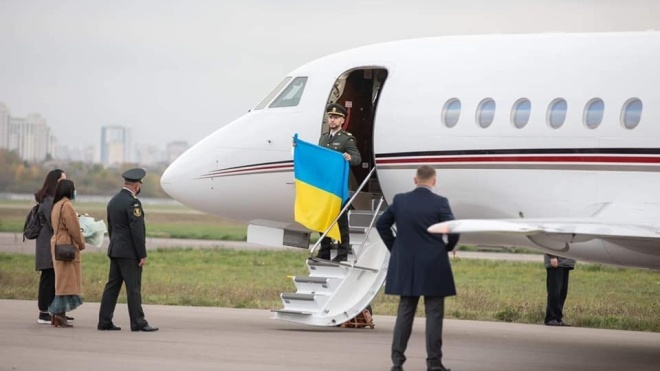 Аваков за свой счет оплатил чартерный рейс для перелета нацгвардейца Маркива из Италии. На аренду Falcon потратил более 800 тысяч гривен