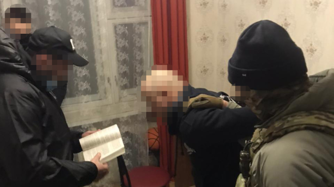ГБР разоблачило в Киеве подполковника налоговой, который передавал боевикам «ДНР» секретные данные