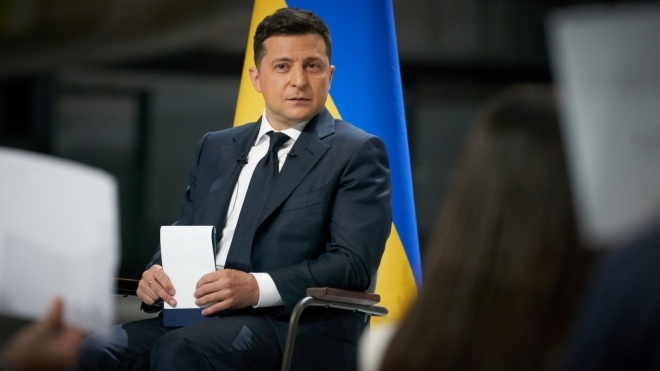 «Семья стоит для меня рядом с Украиной». Зеленский рассказал, от чего будет зависеть его решение идти на второй срок