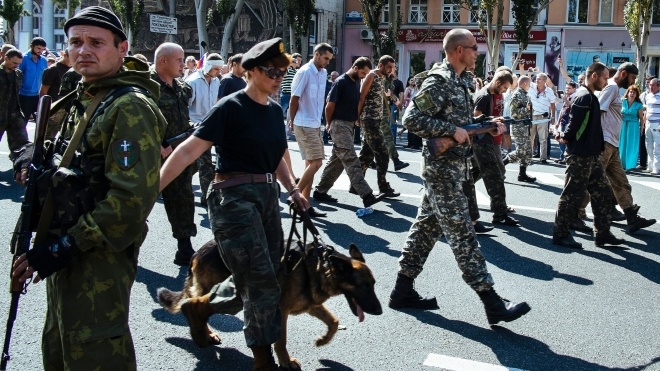 In Mariupol, the occupiers plan a war crime, a “parade of prisoners”. The Ukrainian serviceman remembers a similar “parade” in 2014 in Donetsk, and human rights activists explain how Russia will be punished for it