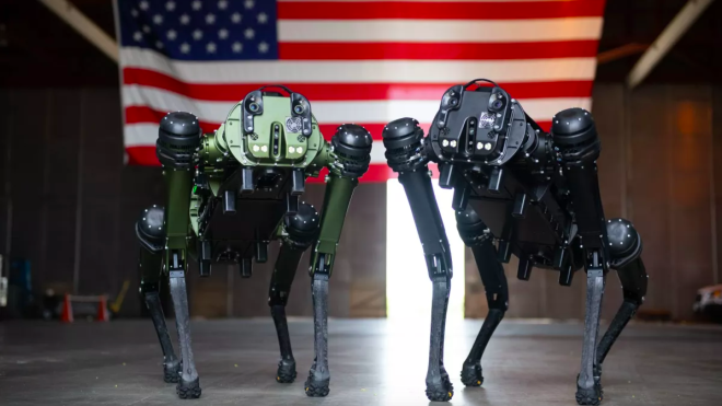 Космічні сили США тестують роботів-собак для патрулювання своєї бази