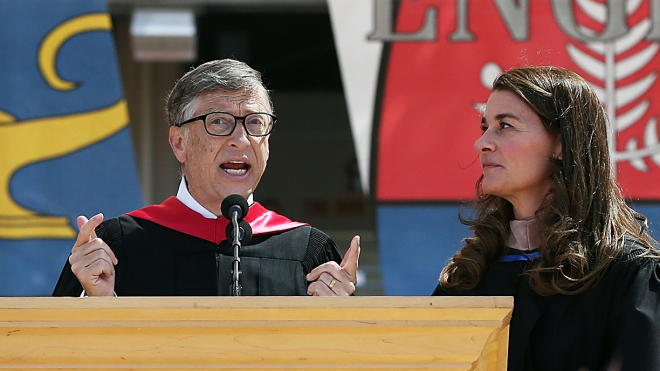Брак Билла и Мелинды Гейтс был на грани распада еще около десяти лет назад. А после развода Мелинда может обойти экс-супругу главы Amazon и стать богатейшей женщиной мира — по материалам NYT