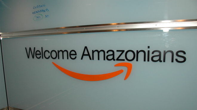 The Intercept: Amazon платить своїм співробітникам за захист компанії у Twitter. Вони вихваляють умови праці та рівень зарплати