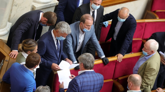 ОПзЖ ініціює імпічмент Зеленського через санкції проти каналів Медведчука