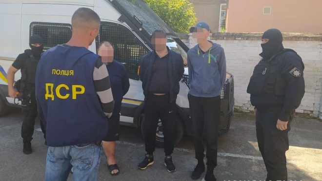 На Житомирщині поліція затримала пʼятьох блогерів за трансляцію «треш-стримів»