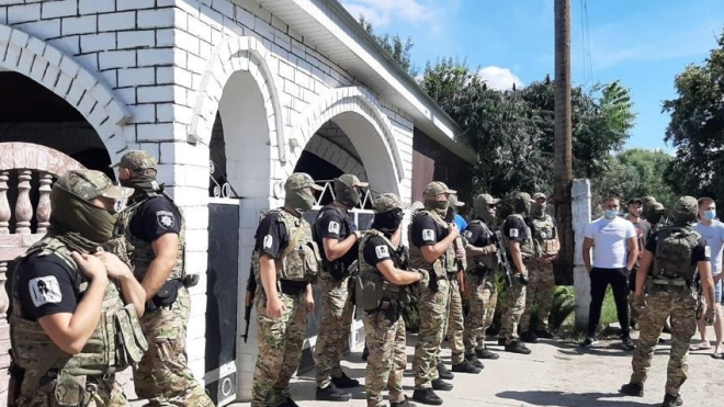 В селе на Харьковщине произошли столкновения между местными и ромами. Полиции пришлось эвакуировать последних