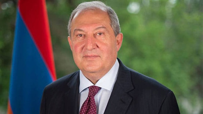 «Не брав участі в переговорах». Президент Вірменії заявив, що дізнався про угоду щодо Нагірного Карабаху з преси