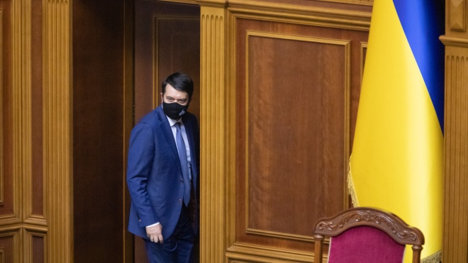 Разумков анонсировал два внеочередных заседания Рады. Во время перерыва зал парламента будут кварцевать