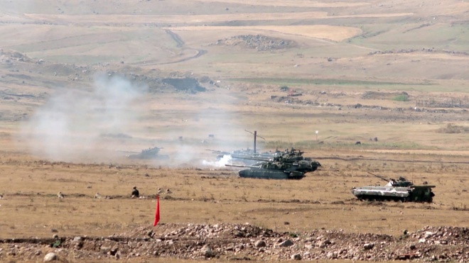 Азербайджан сообщил о 14 раненых мирных жителях в Нагорном Карабахе