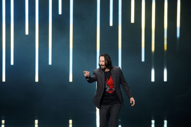 Конференція E3 2019, під час якої презентували трейлер Cyberpunk 2077. Кіану Рівз зіграв одного з героїв гри — Джонні Сильверхенда, Лос-Анджелес, 9 червня 2019 року.
