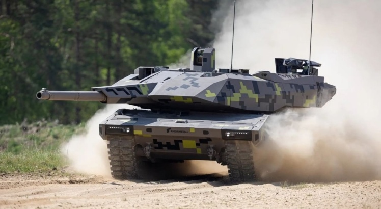 KF51 Panther tank.
