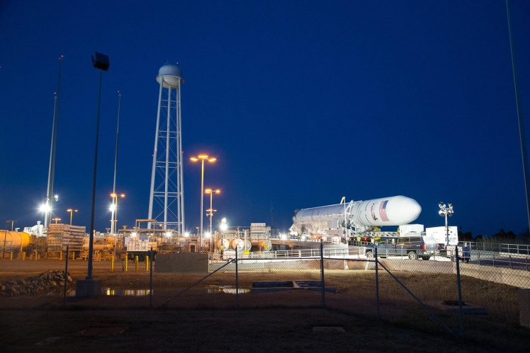 Ракету «Антарес» NASA використовує для доставки вантажів на Міжнародну космічну станцію. «Південмаш» виробляє ємності і системи подачі палива, клапани та датчики, розроблені в КБ «Південне».