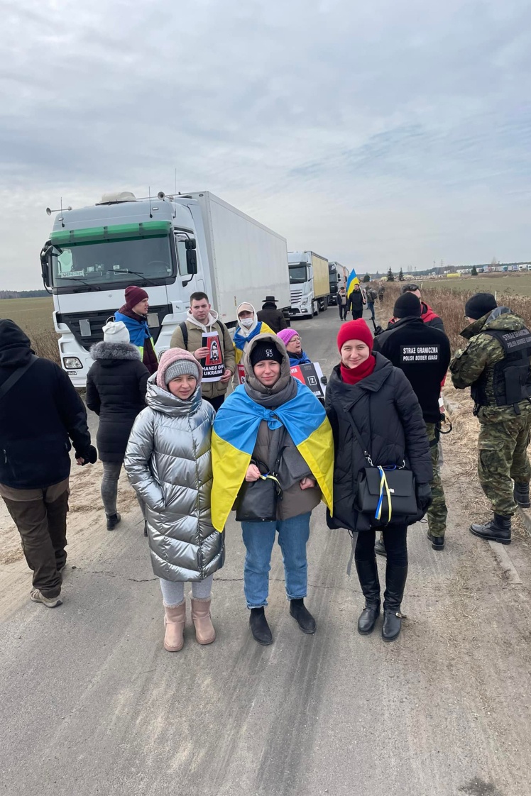 Ukrainian activists at the Kukuriki-Kozlovychi checkpoint. March 19, 2022.